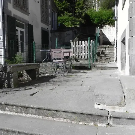 Lozeloux N 2 Appartement *